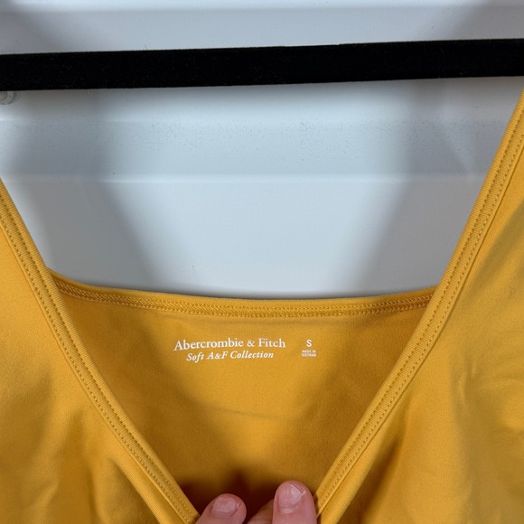 Abercrombie & Fitch Soft A&F Collection Mustard Yellow Corset Seam Crop Tank S - Picture 3 of 4